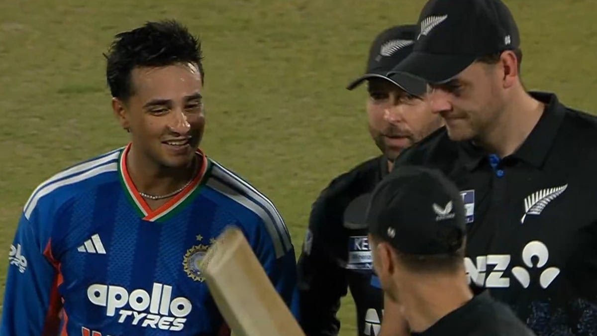 क्या अभिषेक शर्मा के बल्ले में स्प्रिंग लगी थी? कीवी खिलाड़ी चकित, रिकी पोटिंग वाली यादें ताजा हुईं